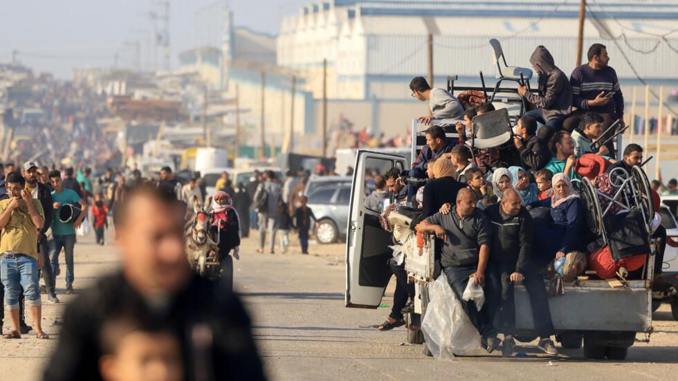 Palestinos están siendo empujados a concentrarse en menos de un tercio de Gaza, dice la ONU